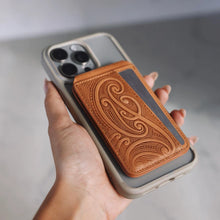 Load image into Gallery viewer, Shaka Tribe Legacy Magnetic Wallet Stand - Tan