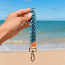 Load image into Gallery viewer, Courage - Blue Pe&#39;a Wrist Lanyard
